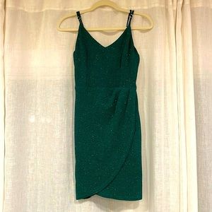 sparkly emerald formal dress ✨ WORN ONCE!!